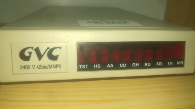 Vintage GVC 2400 V.42bis/MNP5 External modem