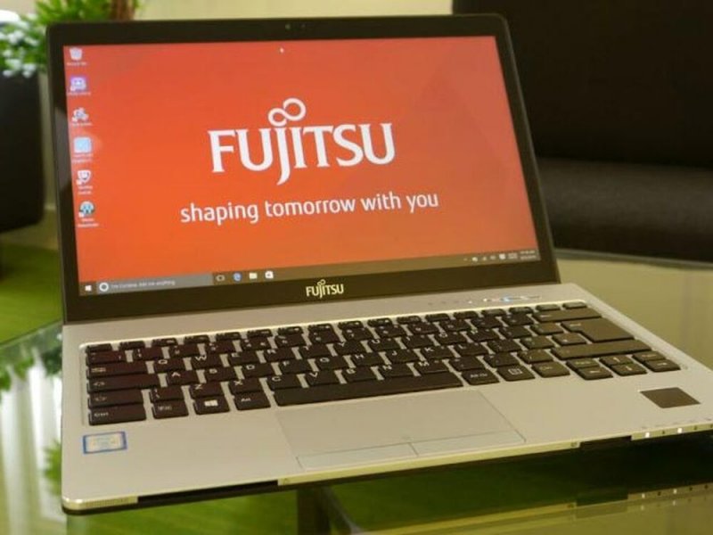 Legolcsóbban: Fujitsu S936 érintős és magyar -Dr-PC-nél