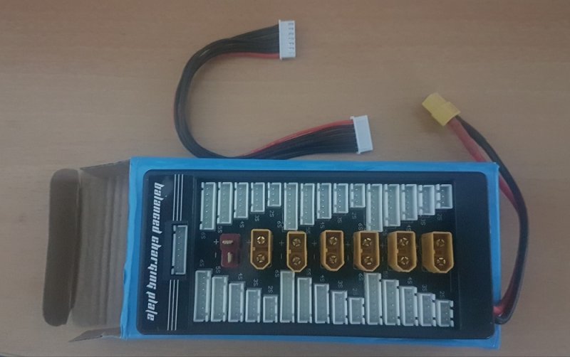 Eladó új XT60 Parallel Board input XT60 Plug