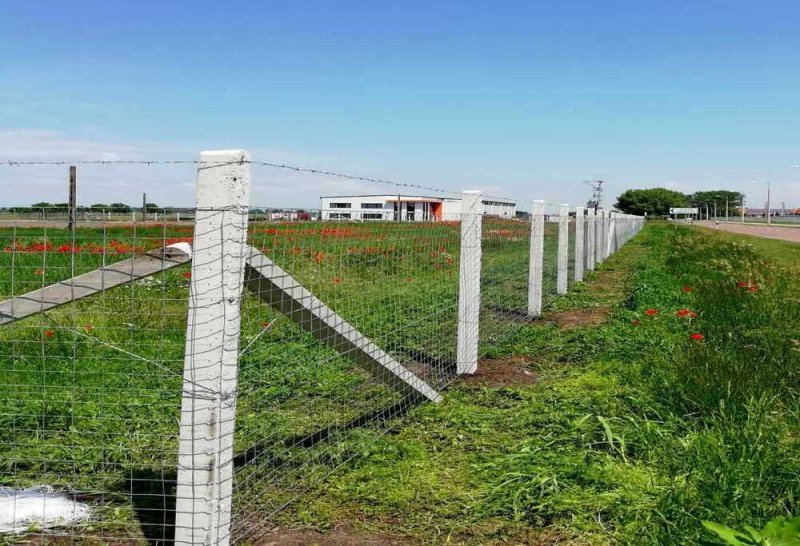 Kerítés építés országosan: vadháló, drótfonat, táblás kerítés, oszlop, kapu