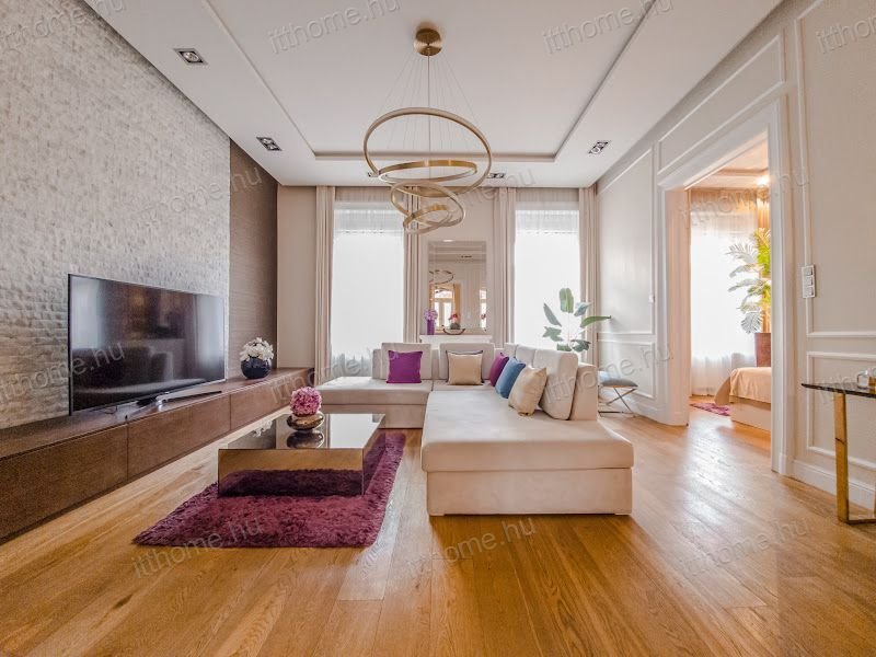 EXCLUSIVE APARTMENT Next to the Danube!!