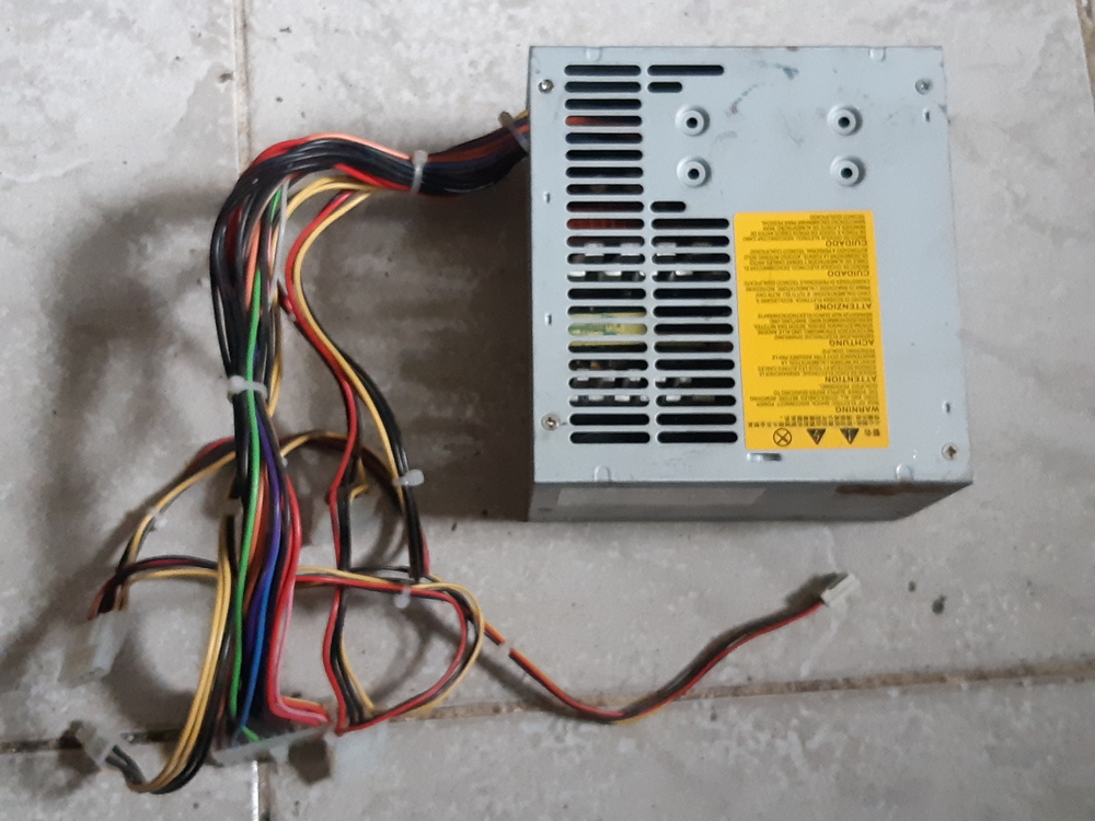 Bestec ATX-250-12Z  számítógép tápegység működő