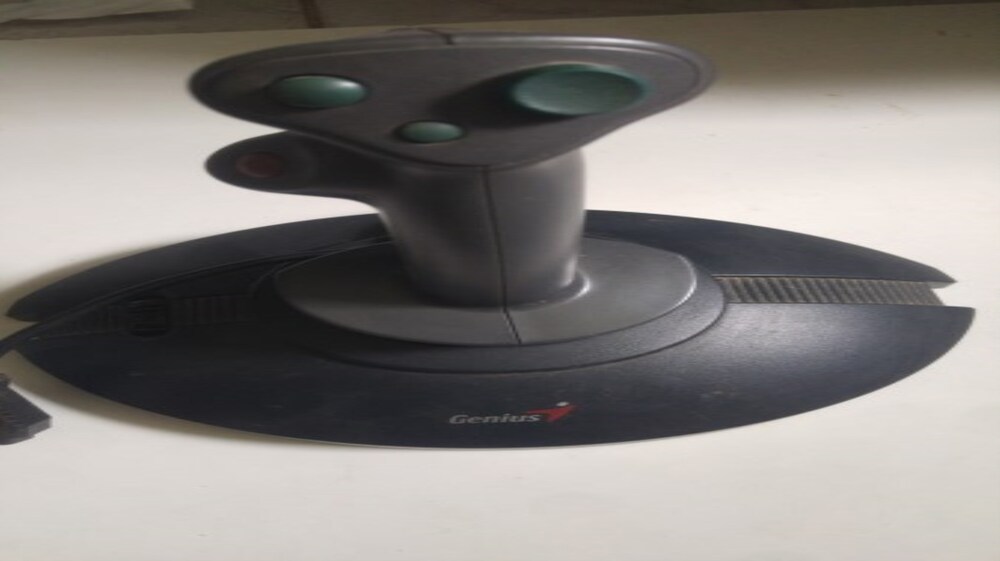 Genius Flight 2000 F-22 Joystick