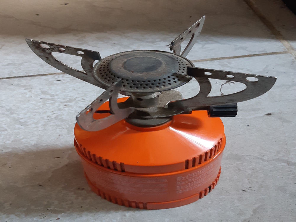 Plutone 49AR0121 kemping főző gáz palackos csappal