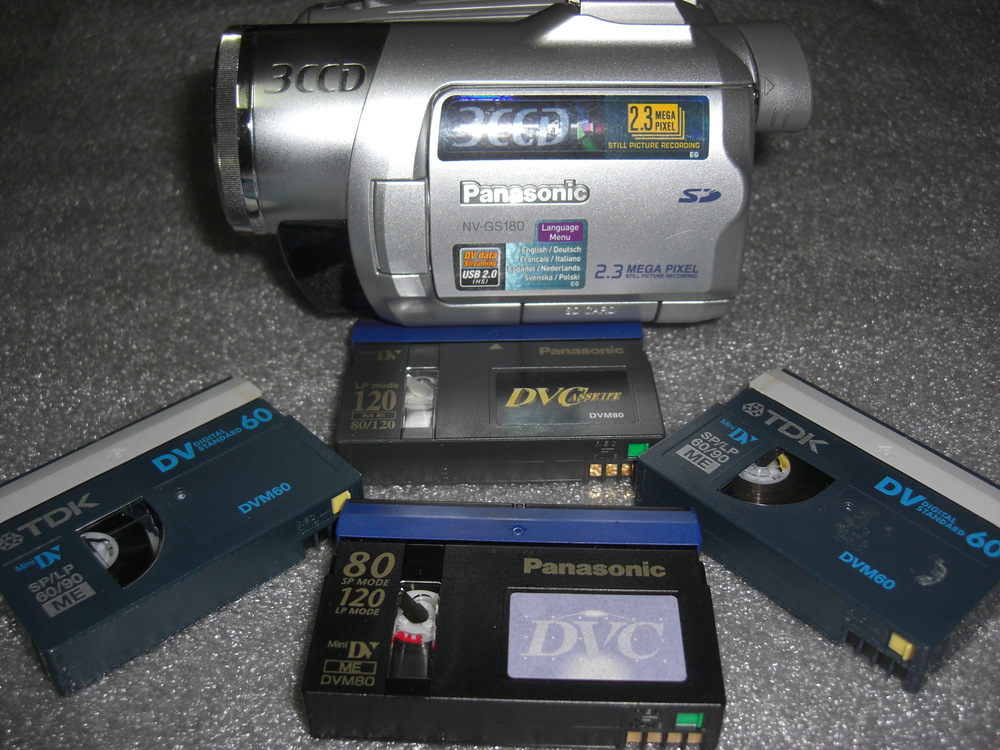 Mini dv videókamerával készített családi,utazási... videófelvételek digitalizálása DVD lemezre vagy LED tv-n lejátszható pendrive-ra Debrecenben!