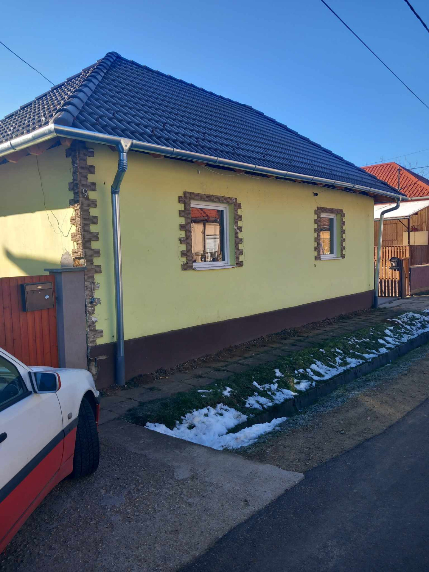 Eladó ház Erdőkertes