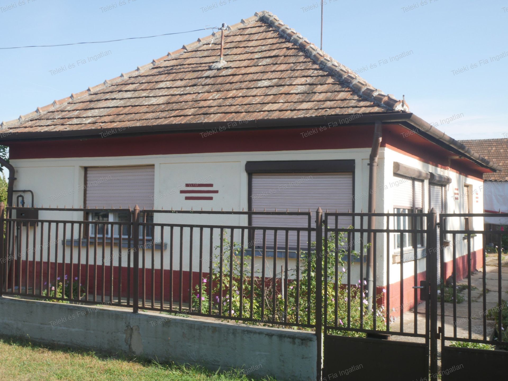 Felsőnyék családi ház eladó