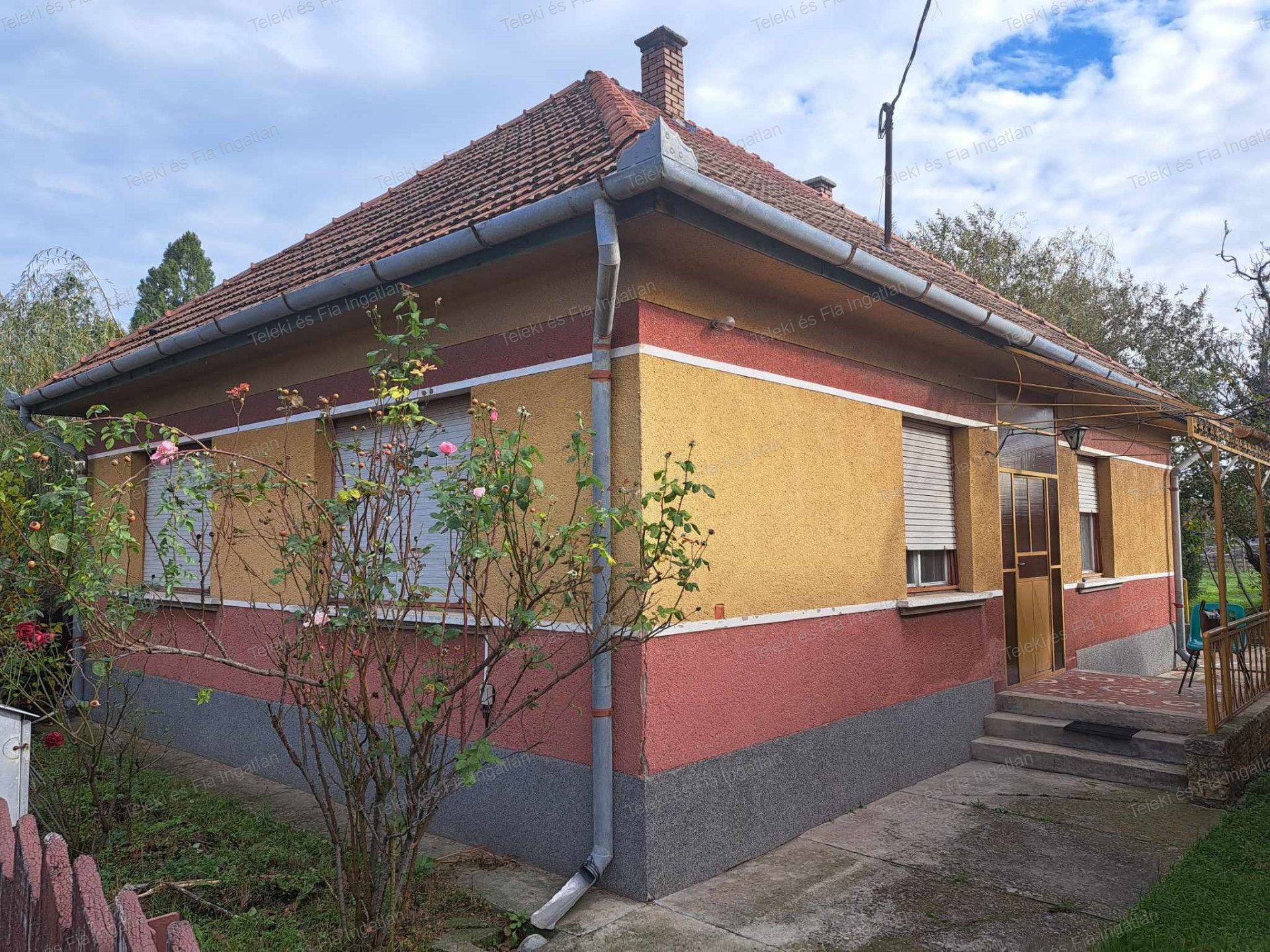 Pilisen családiház eladó