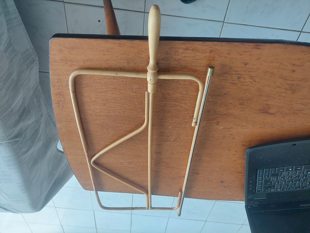 Retro kávéházi ujságtartó