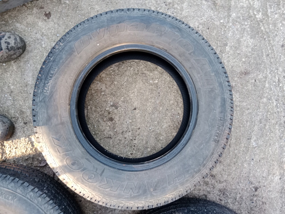 Hankook Dynapro AT 205/70 R15 gumi.