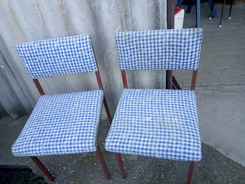 Retro 2db fémvázas kék kockás étkezőszék