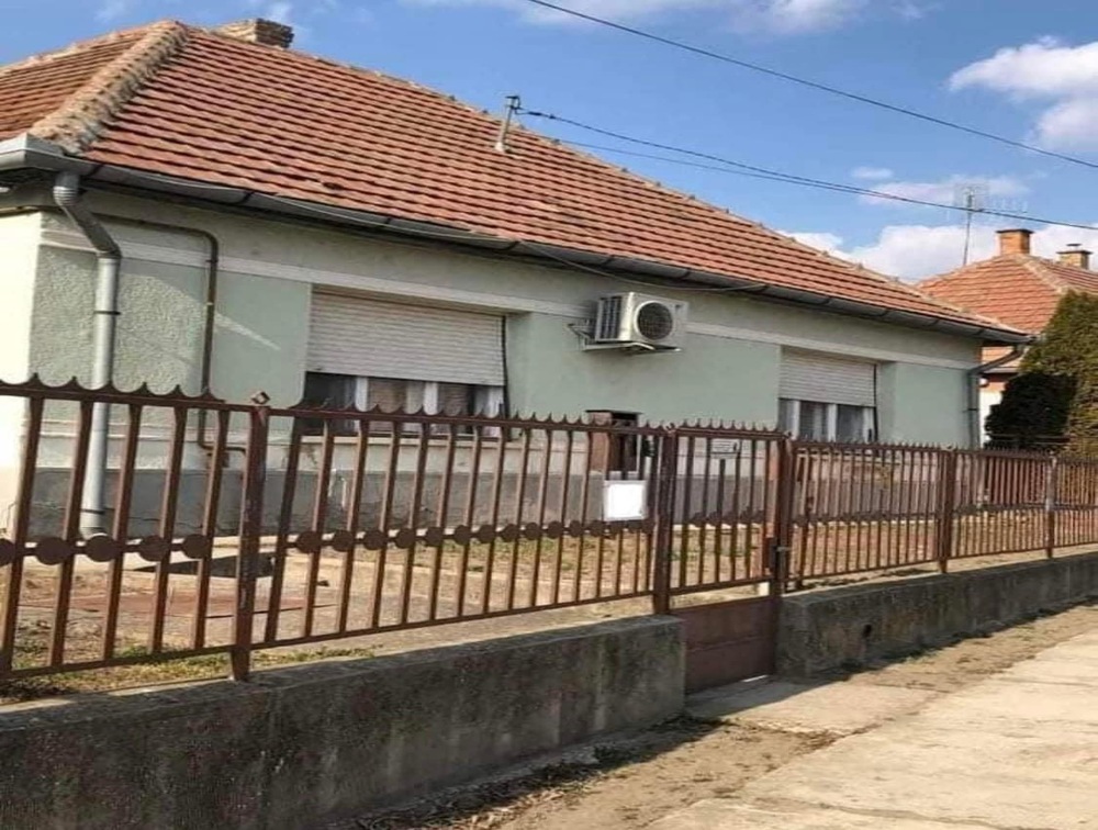 Szakmár családi ház eladó
