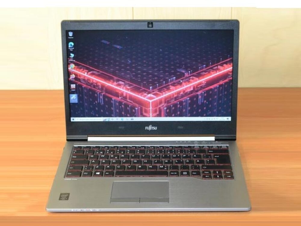 1999 óta Dr-PC: Fujitsu LifeBook u745 -Dr-PC-nél