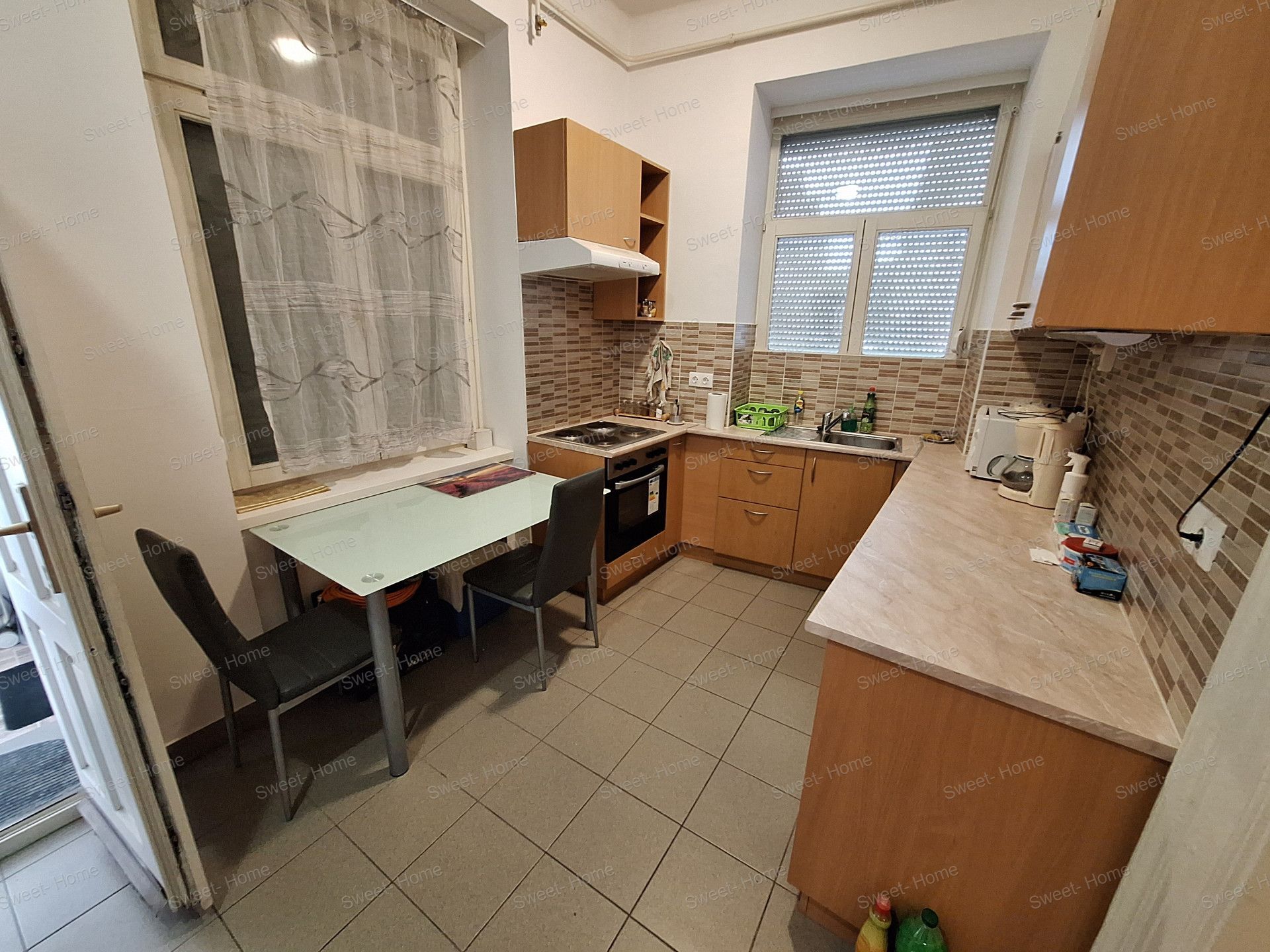 Belvárosi 2 db lakás eladó