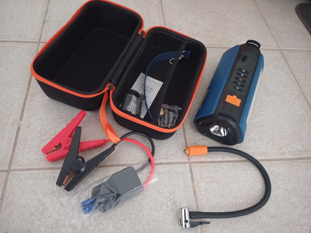 Autóindító kompresszor, zseblámpa, powerbank, Blitzwolf BW-JA-all