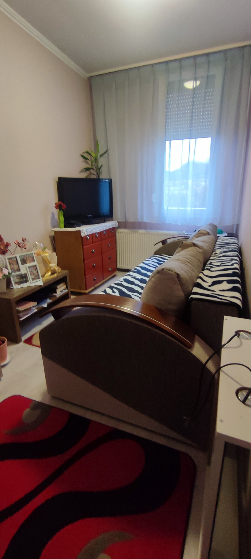 Felújított távhős lakás eladó