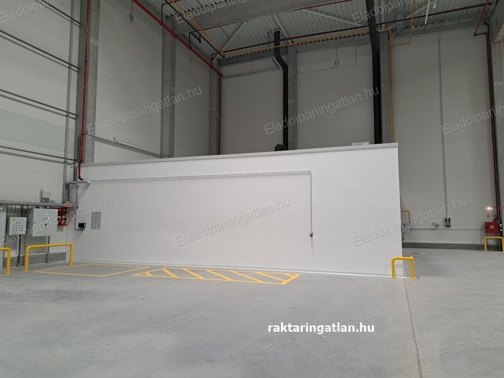 Raktár kiadó 3 297 m2 Maglód M0-as autóút mellett