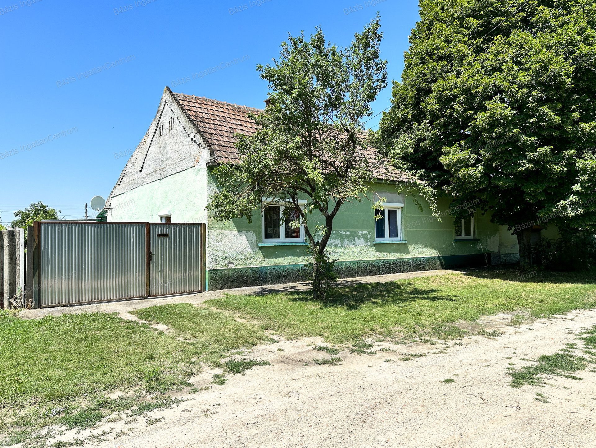 Bács-Kiskun megye Mélykút, 141 nm-es családi ház eladó