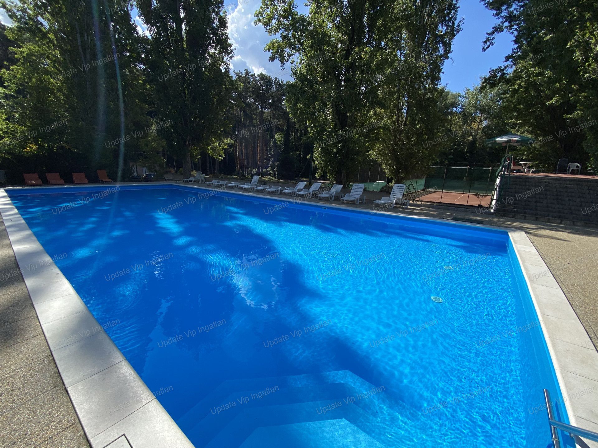 BALATONFÖLDVÁRON TÁRSASHÁZBAN RÉSZPANORÁMÁS 9. EMELETI LAKÁS ELADÓ!