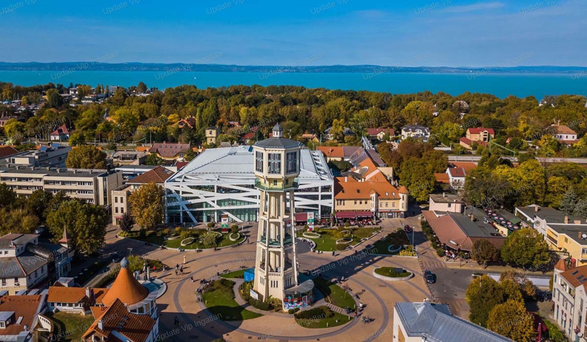 SIÓFOK BELVÁROSI TELEK, BONTANDÓ ÉPÜLETTEL ELADÓ!