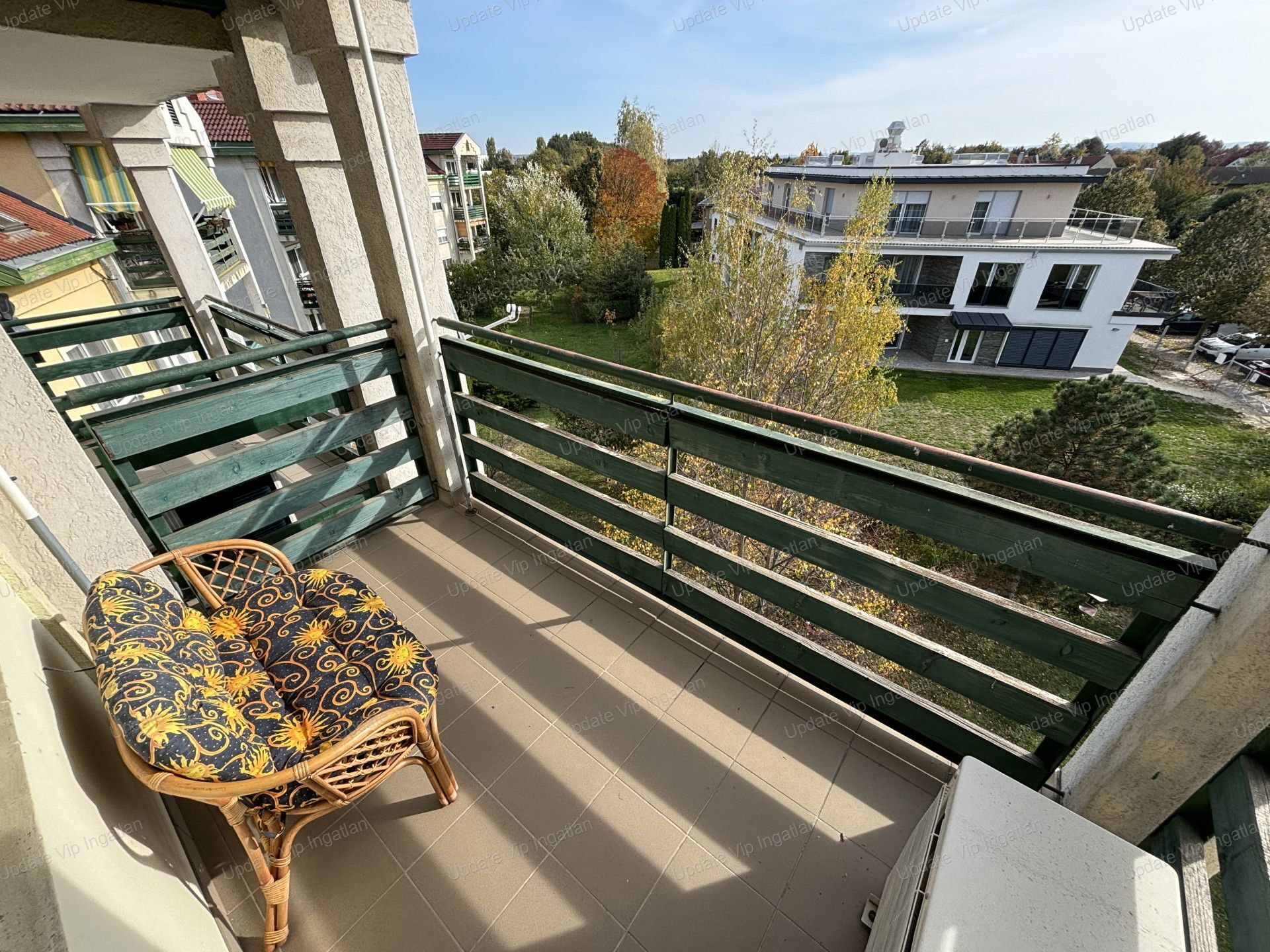 SIÓFOK BELVÁROSÁBAN, 4 SZOBÁS, BALATONI PANORÁMÁS LAKÁS ELADÓ!