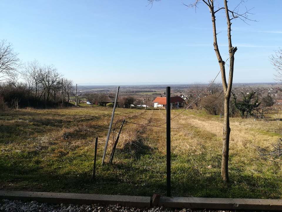 Siklóson eladó szántó zártkerti részen