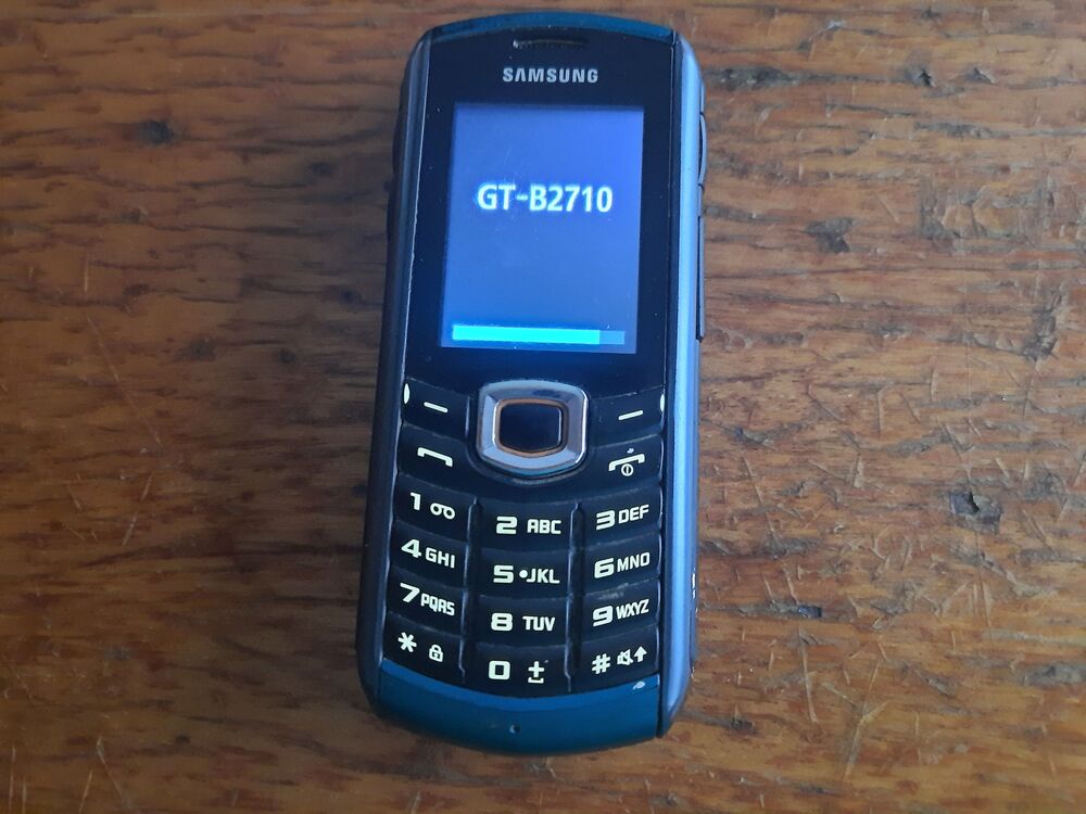 retro Samsung GT-B2710 telefon, független, ütésálló,