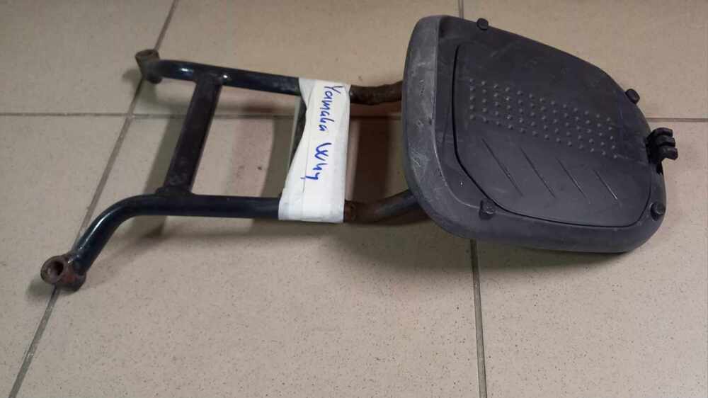 Yamaha Why/MBK Flipper doboztartó konzol