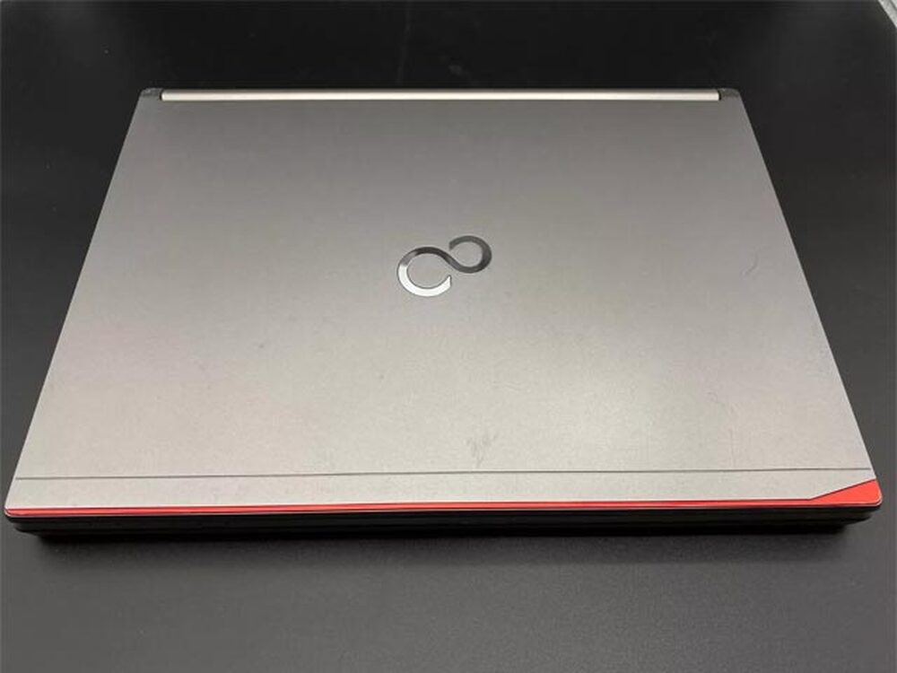 Giga választék: Fujitsu Lifebook E744 -Dr-PC-nél