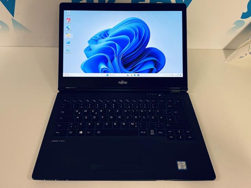 Felújított laptop: Fujitsu LifeBook U749 a Dr-PC-től
