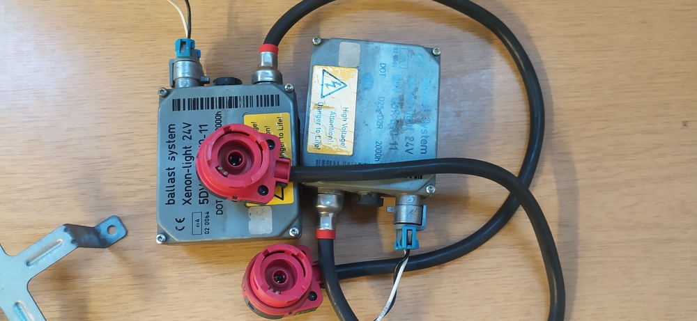 Xenon 1pár 24V elektronika trafó Hella D2S D2R