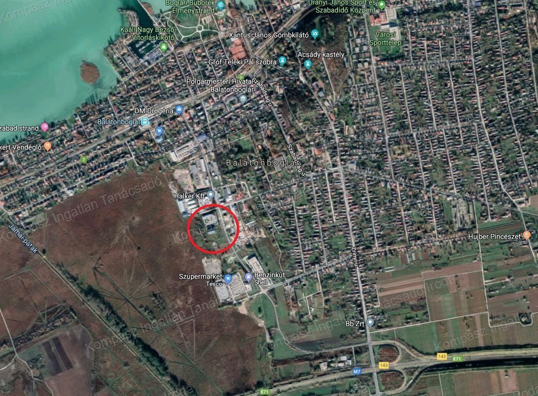 Balatonboglár Kereskedelmi és Gazdasági övezetében fejlesztési terület eladó.