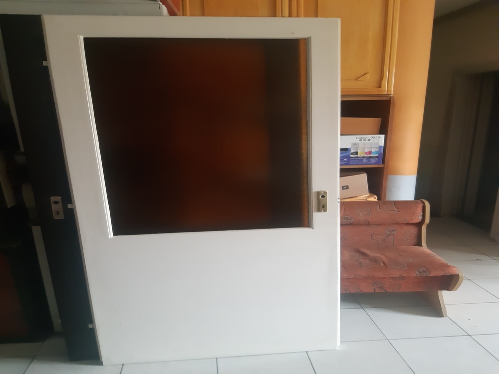 Ajtó templomos sárga üveges tok nélkül 87x204cm fehér jobbos falcos