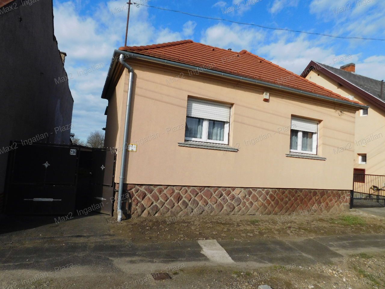 Szombathely 3 szobás, 100 nm-es családi ház a Csititó közelében eladó