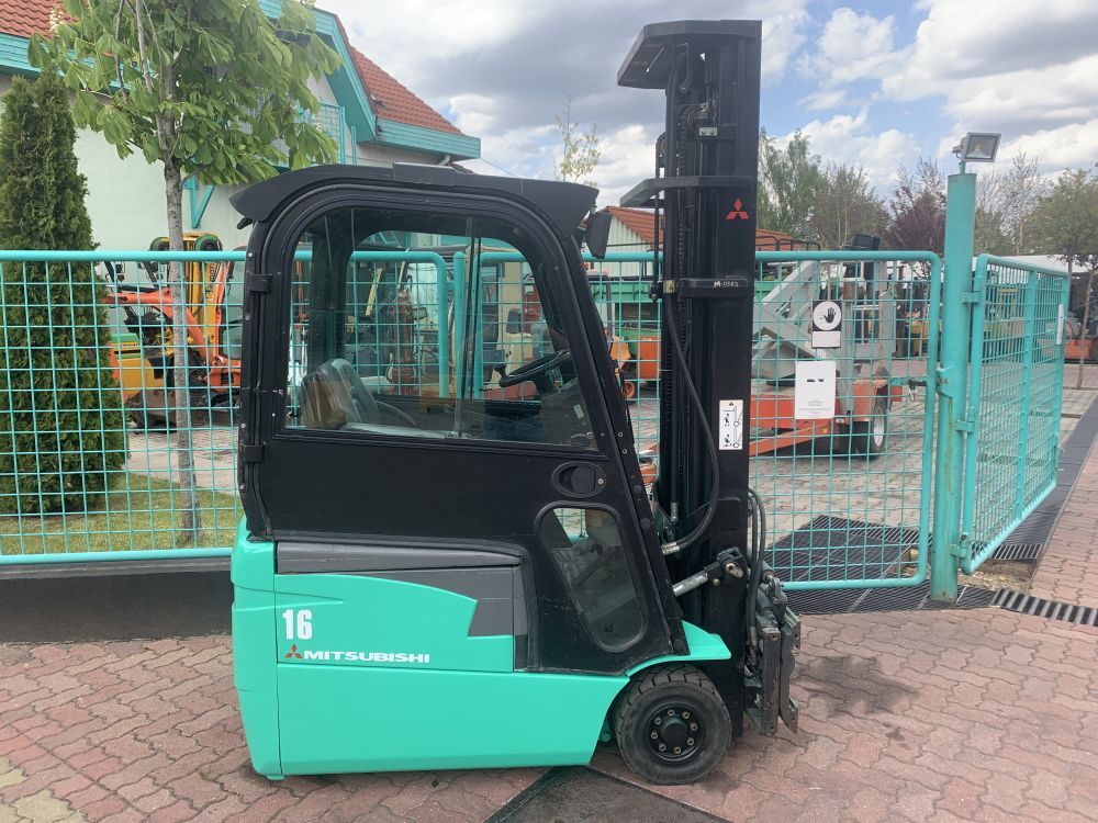 Mitsubishi 1,6 tonnás elektromos targonca (V-3724)