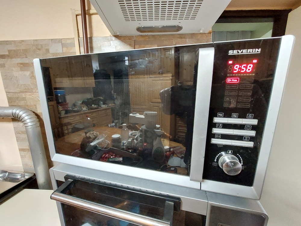 Severin MW 9675 Mikrohullámú + grill sütő kihasználtság miatt eladó alig volt használva mondhatni új. Nálam kipróbálható tesztelhető.18 ezer ft.