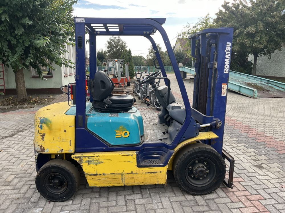 Eladó Komatsu 2 tonnás targonca (V-1691)