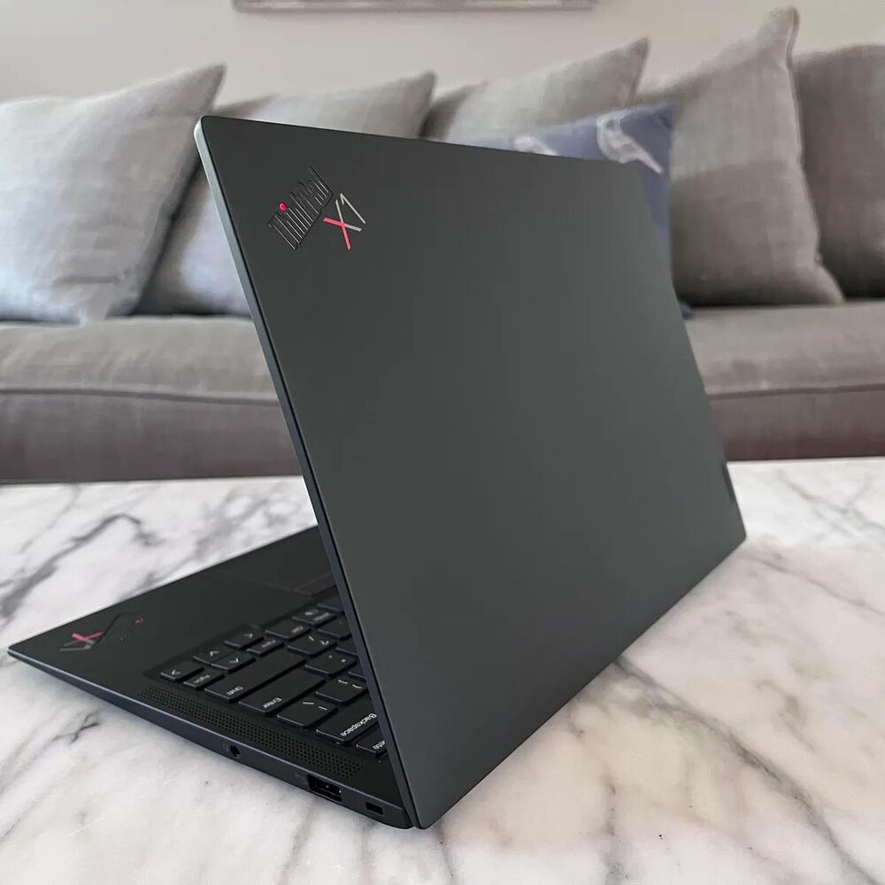 Itt az X! LENOVO X1 Carbon 6