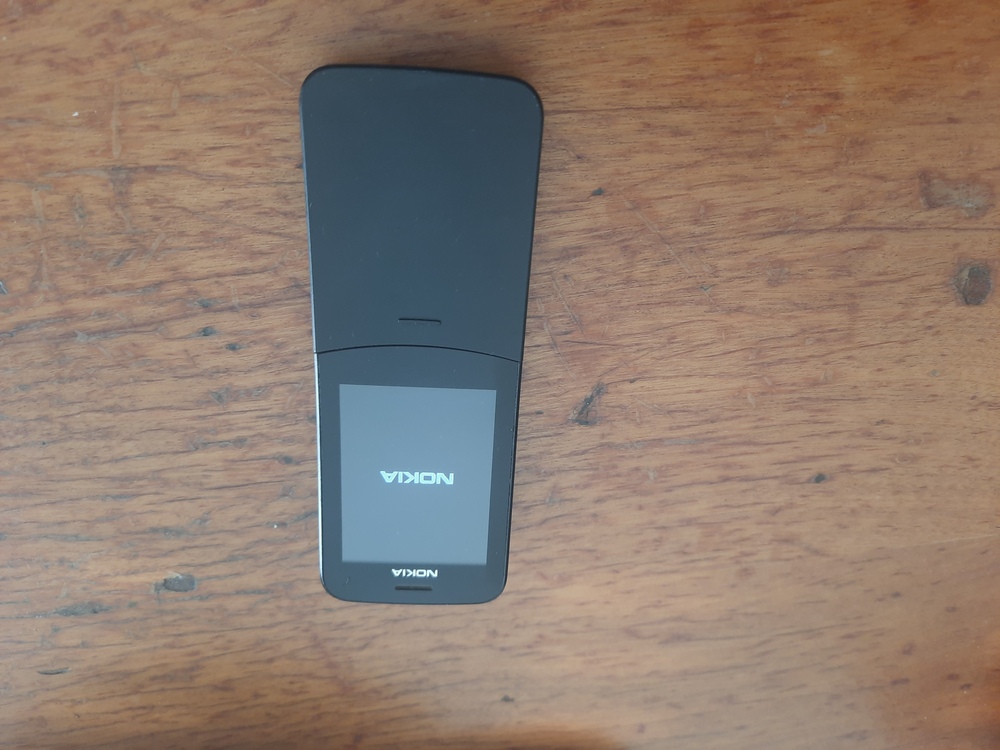 Nokia 8110 4g banán telefon