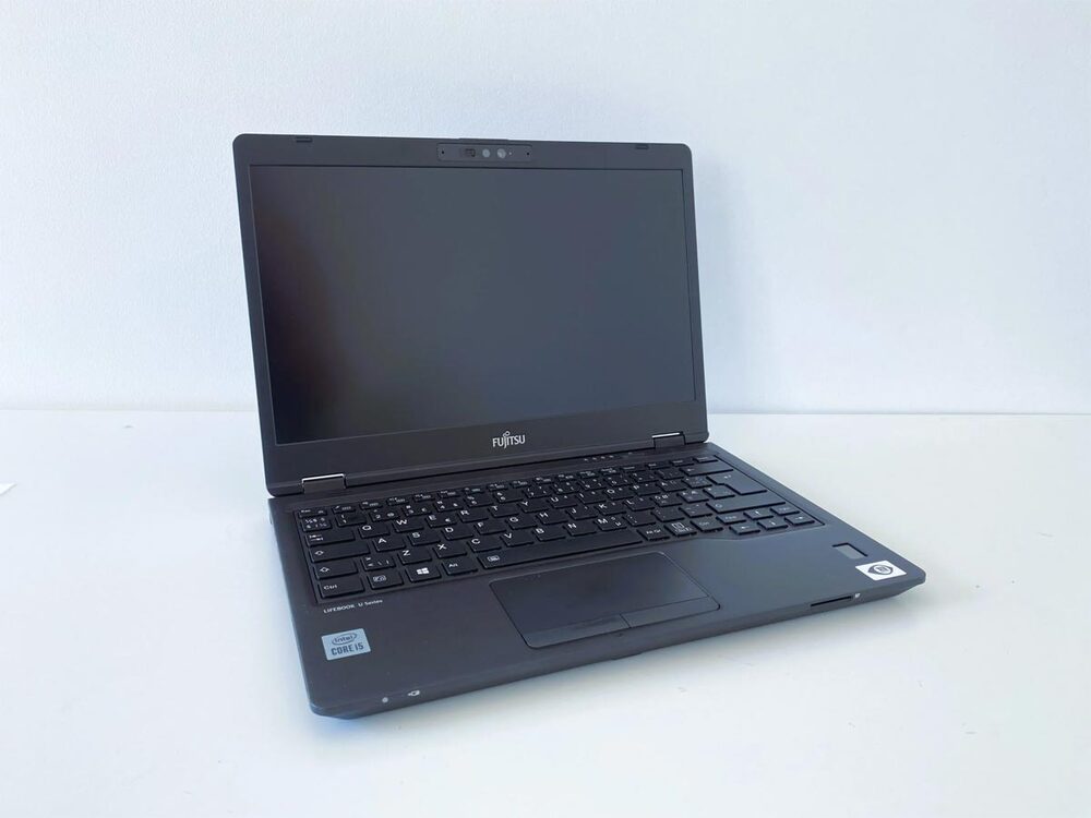 Üzembe helyezve: Fujitsu LIFEBOOK U7310 a Dr-PC-től