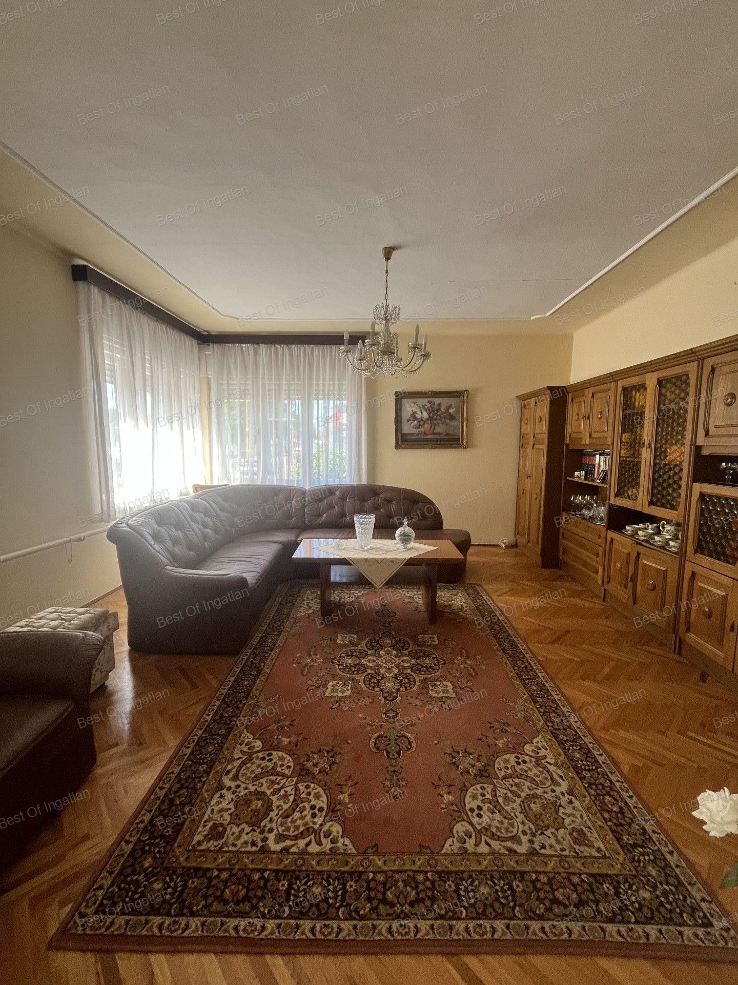 Győr-Szabadhegyen 3 szobás családi ház pincével, melléképülettel, garázzsal ELADÓ!