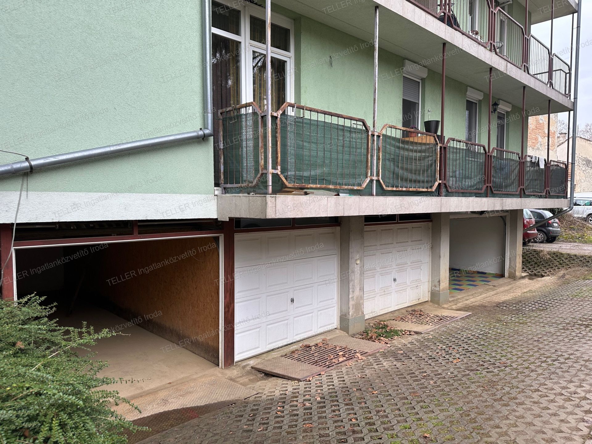 ALKUKÉPES FŐ UTCAI 22 M2-ES GARÁZS