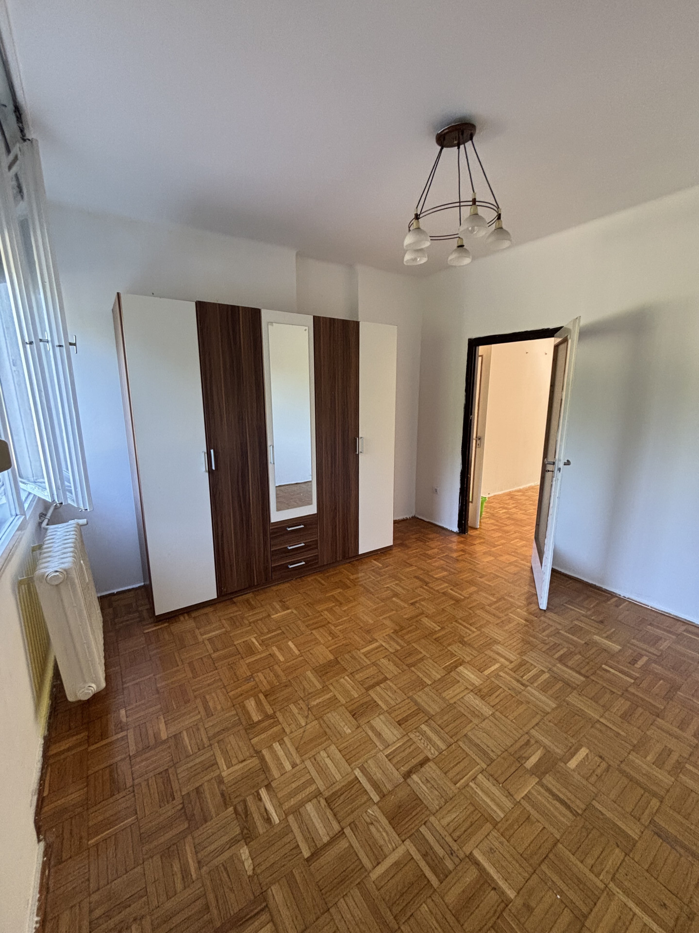 Kiadó erkélyes lakás a Cseri lakótelepen!