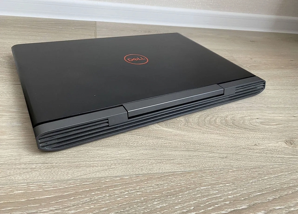15,6 colos Dell laptop eladó Core i5 Geforce Gtx 1060 6gb
