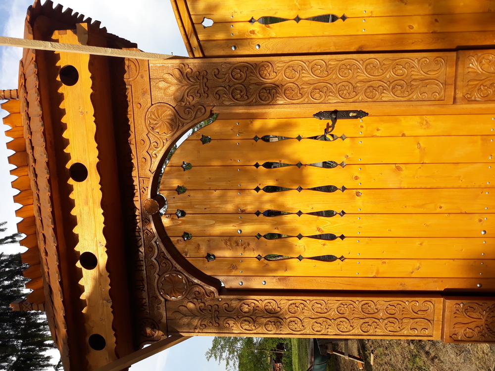 Szekelykapu, kopjafák, fafaragás, tornácok, ács, asztalos munkák