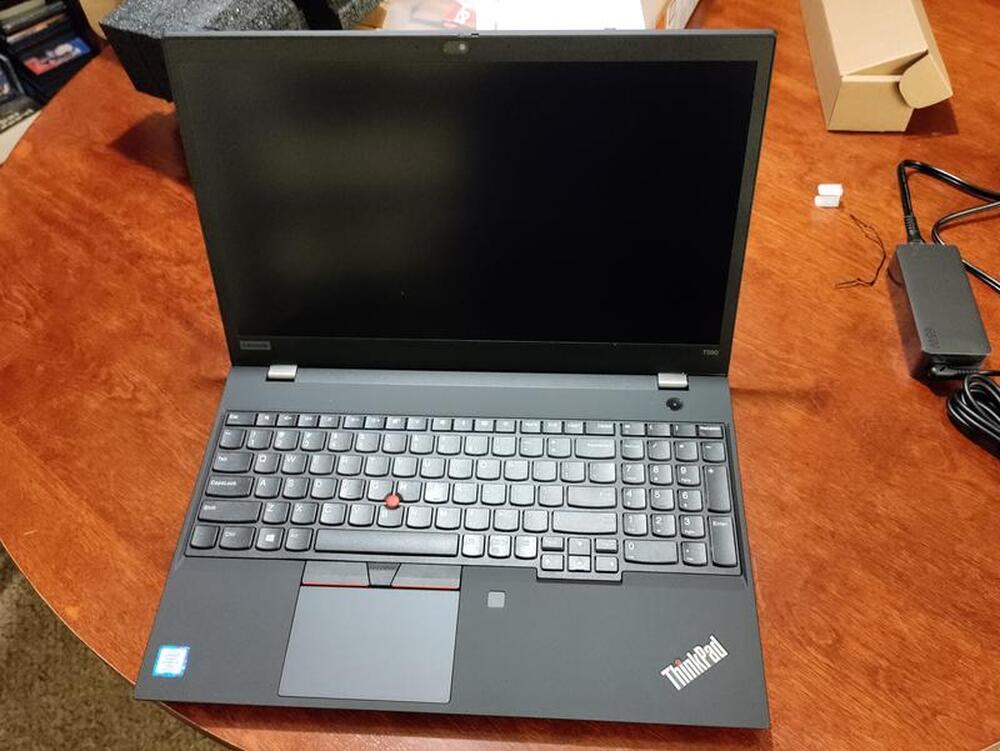 Legyen a Tiéd: Lenovo ThinkPad T590 TCH -9.1