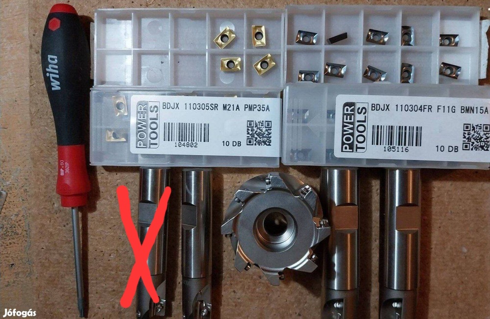 Eladó új lapkás maró szett 34db lapkával.