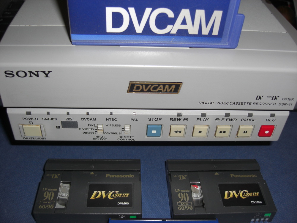 Mini dv,HDV,DVCAM.. videókazetták digitalizálása pendrive-ra Debrecenben!