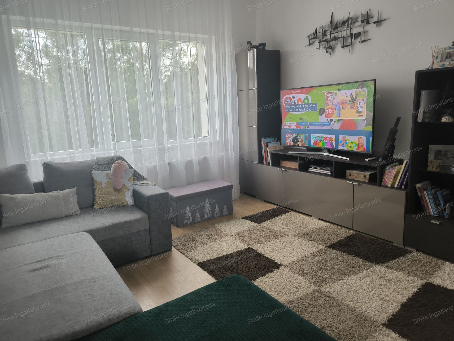 Nyíregyháza-Oros között felújított 5 szobás ház eladó.