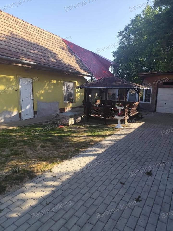 Eladó 1 szobás családi ház Olaszban, áron alul!